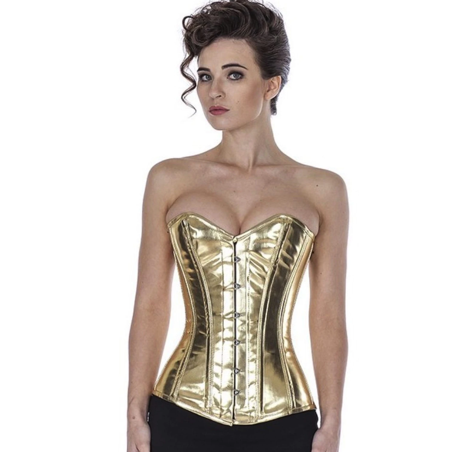 Espartilho em verniz metalizado dourado de busto completo – Espartilho com cordões de alta qualidade Modelo vestindo um corset busto completo clássico em verniz em ouro glitter com forro de algodão